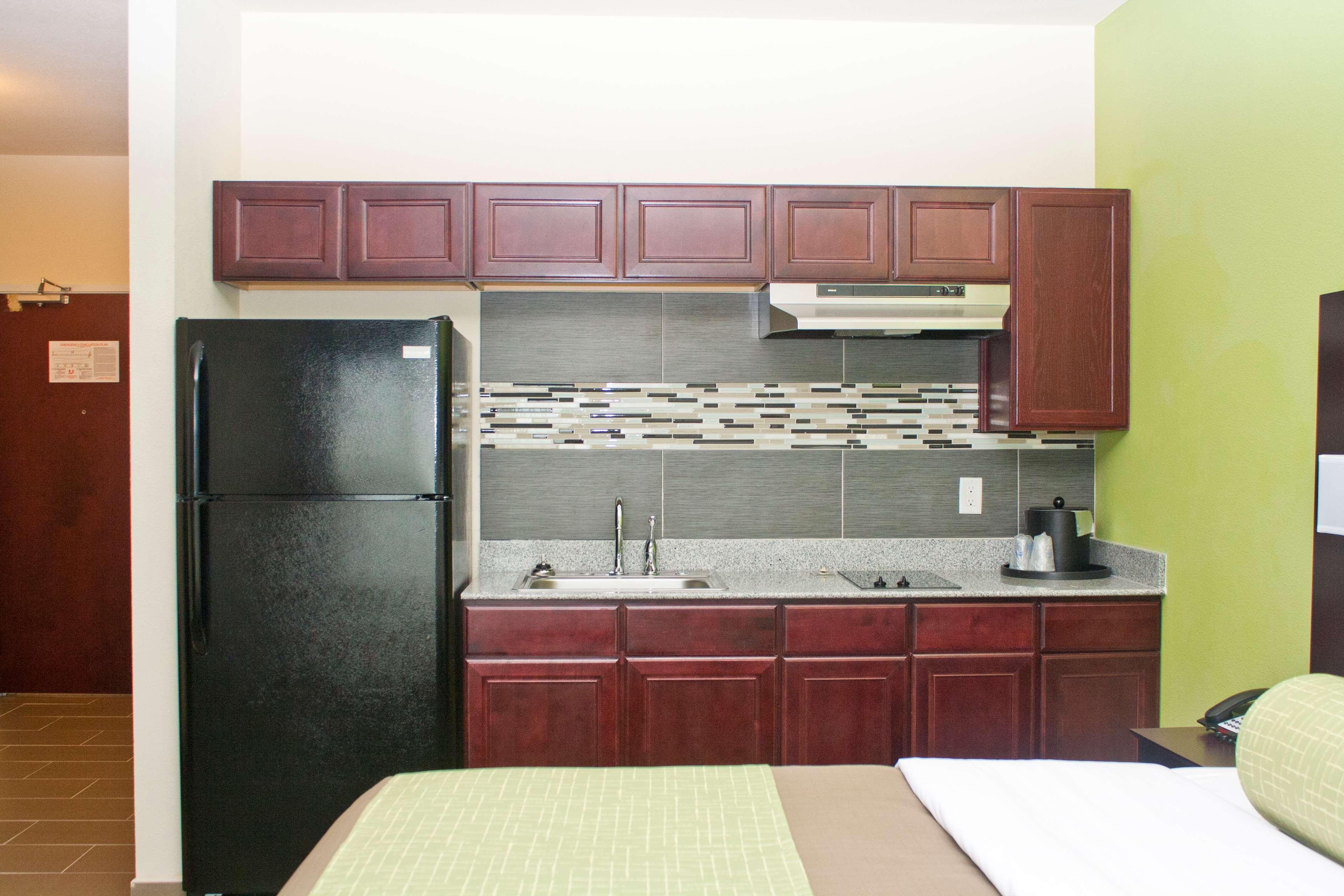 Best Western Plus Pratt Εξωτερικό φωτογραφία