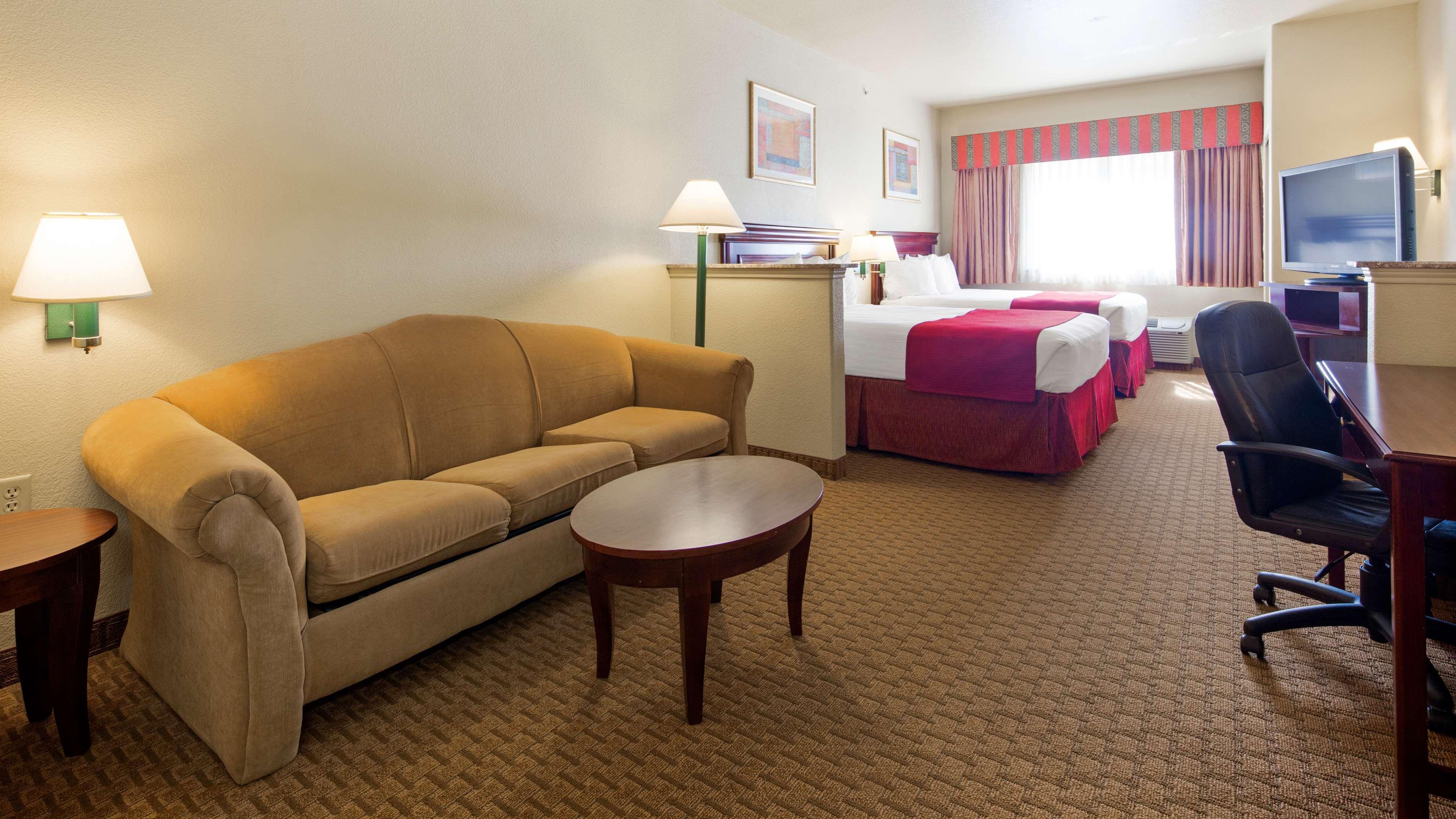 Best Western Plus Pratt Εξωτερικό φωτογραφία