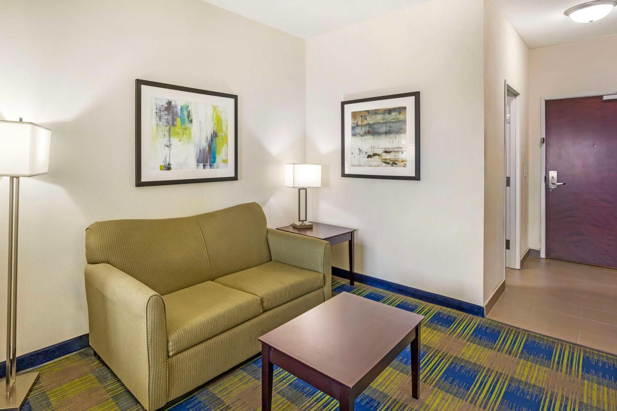 Best Western Plus Pratt Εξωτερικό φωτογραφία