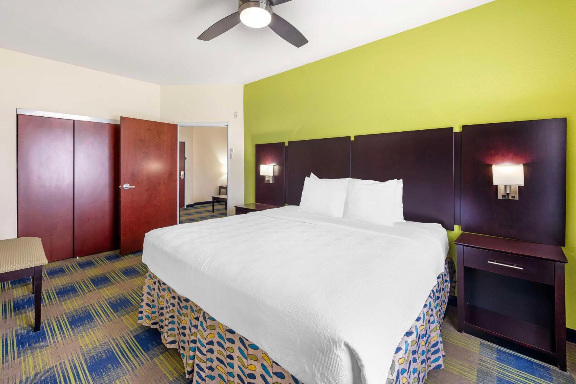 Best Western Plus Pratt Εξωτερικό φωτογραφία