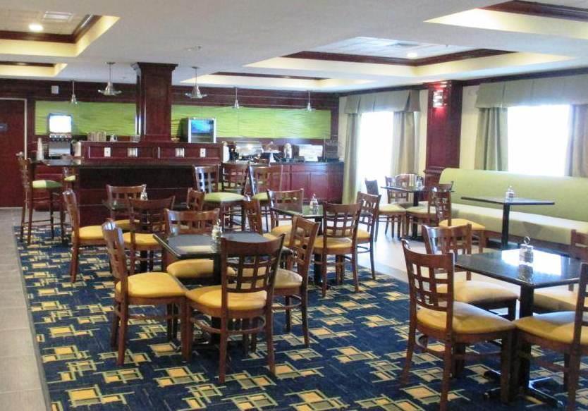 Best Western Plus Pratt Εξωτερικό φωτογραφία